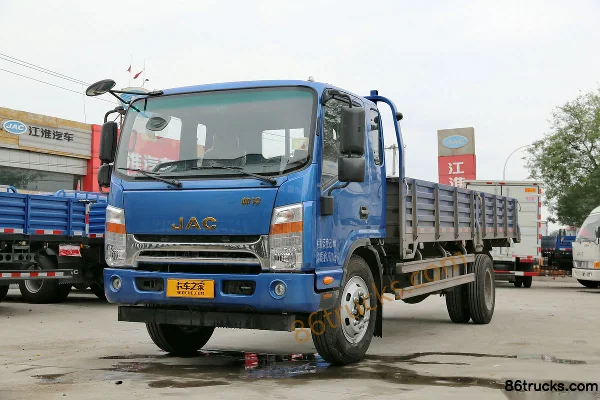JAC Shuailing H415 154 hp 4X2(6 wheels) 5.2m semi-row flatbed cargo truck Exterior (3) | 86Trucks