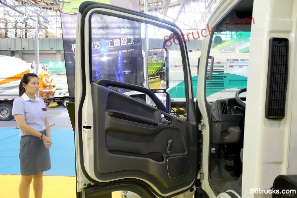 JAC Shuailing Q3 116hp 4X2(6 wheels) Garbage Truck (Narrow Body 3360 Chassis) Cab (1) | 86Trucks