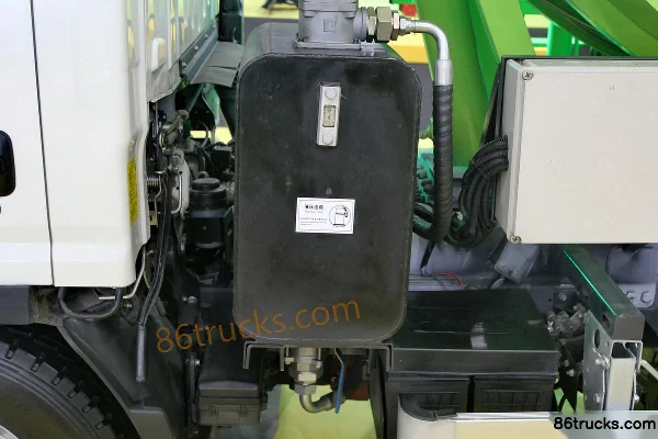 JAC Shuailing Q3 116hp 4X2(6 wheels) Garbage Truck (Narrow Body 3360 Chassis) (1) | 86Trucks