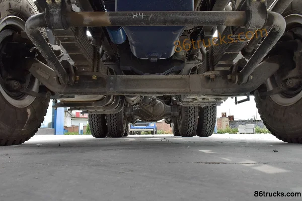Foton Auman GTL série 9 Super Power 430 ch 6X4(10 roues) tracteur routier Châssis (1) | 86Trucks