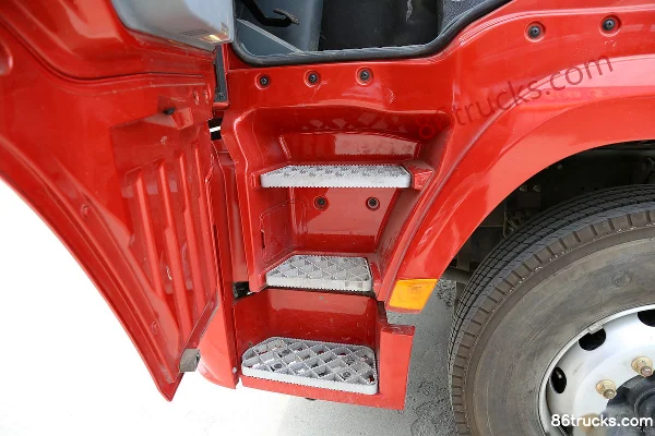 SHACMAN Delong X3000 430 hp 6X4(10 wheels) Tractor Truck Cab (2) | 86Trucks