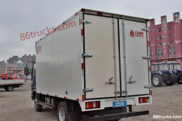 Sinotruk HOWO Hanjiang 88 ch 4X2(6 roues) camion léger fourgon 4,2 m monoplace Carrosserie (1) | 86Trucks