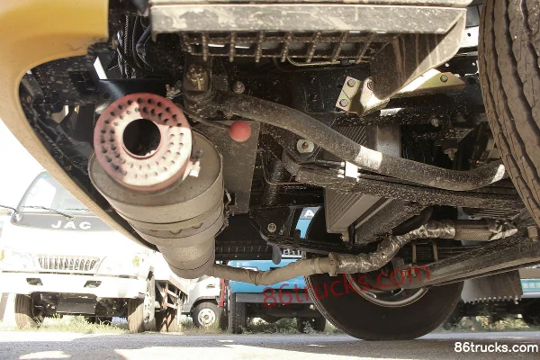 JAC Junling 120 hp 4X2(6 wheels) Explosive Material Transport Truck Chassis (2) | 86Trucks