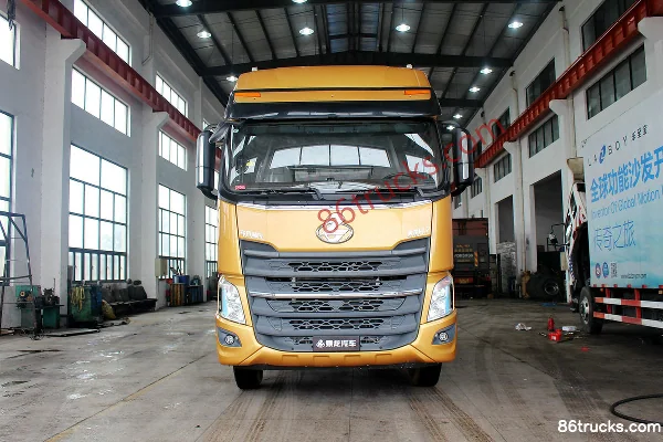 Dongfeng Liuqi Chenglong H7 poids lourd 420 ch 6X4(10 roues) tracteur routier (Yuchai) Extérieur (2) | 86Trucks