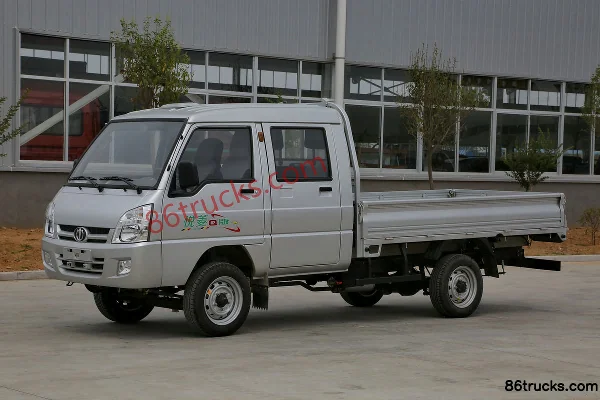 Feidi Yueling 1.1L 60hp 4X2(6 wheels) Gasoline 2.4m Double Row Flatbed Mini Truck Exterior