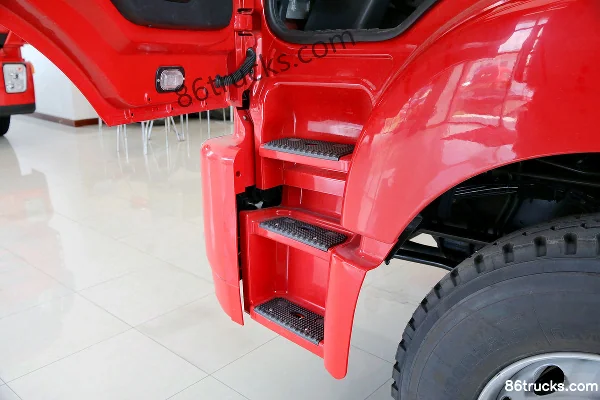 SAIC Hongyan Jieka C500 camion lourd 390 ch 6X2(8 roues) tracteur routier Cabine (2) | 86Trucks
