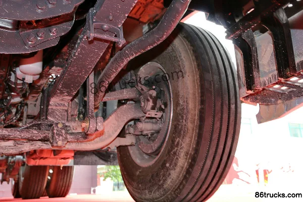 Dongfeng Liuqi Chenglong H7 Heavy Truck 450 hp 6X4(10 wheels) Tractor Truck Chassis (2) | 86Trucks