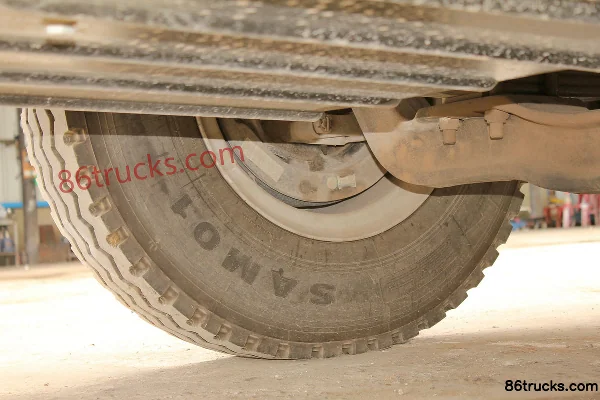JAC Gallop K3 300hp 8X4(12 wheels) 6.6m Flatbed Truck Chassis (2) | 86Trucks