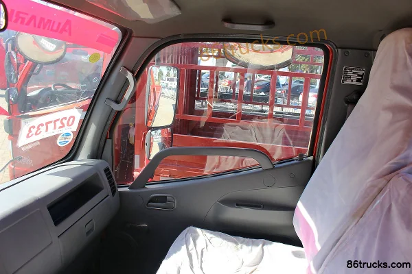 Foton Aumark 3 Series 143 ch 4X2(6 roues) 4.23 m single-row flatbed light truck Cabine (3) | 86Trucks