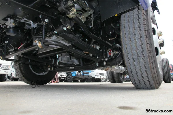 Foton Aoling CTX Mountain Edition 143hp 4X2(6 wheels) 4.165m single-row van light truck Chassis (3) | 86Trucks