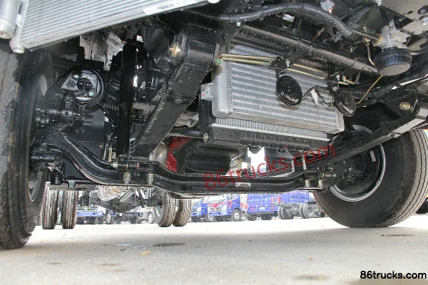 Foton Ollin CTX 118 hp 4X2(6 wheels) 3.7m semi-row van light truck (narrow body) Chassis (2) | 86Trucks