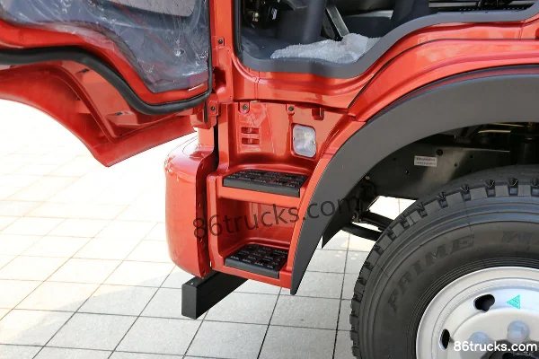 Foton Ruivo Q5 camion porteur 168 ch 4X2(6 roues) plateau ridelles 6,7 m Cabine (3) | 86Trucks