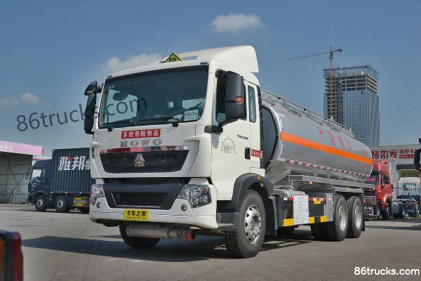 Sinotruk HOWO T5G 240 ch 6X4(10 roues) camion citerne Extérieur (3) | 86Trucks