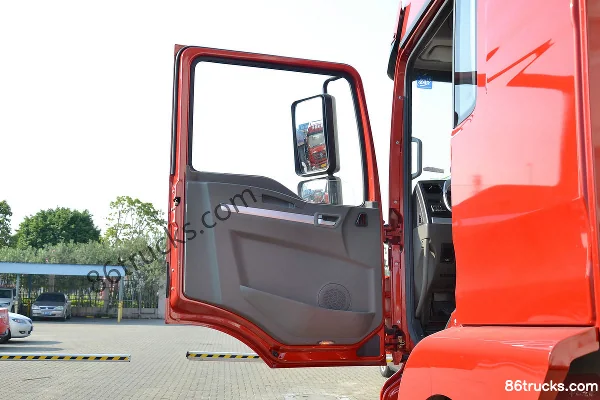 SHACMAN Delong New M3000 245 hp 6X2(8 wheels) 7.8m Van Cargo Truck Chassis Cab (1) | 86Trucks