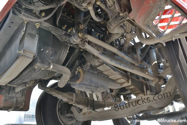 SHACMAN Delong New M3000 245 hp 6X2(8 wheels) 7.8m Van Cargo Truck Chassis (1) | 86Trucks
