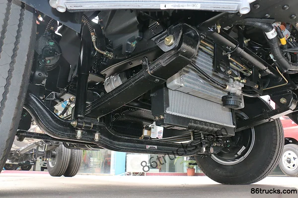 Foton Aumark série 3 118 ch 4X2(6 roues) 4,23 m camion porteur à ridelles cabine simple (frein pneumatique) (2) | 86Trucks