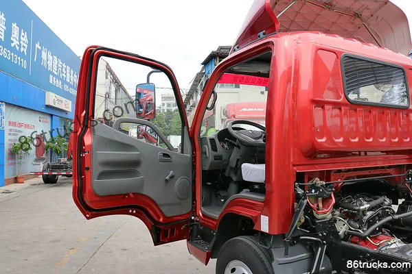 Foton Aumark série 3 118 ch 4X2(6 roues) 4,23 m camion porteur à ridelles cabine simple (frein pneumatique) Châssis (1) | 86Trucks