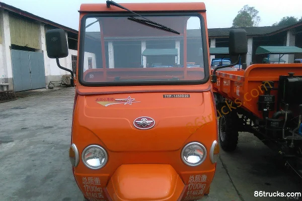 Wuzheng Xiaoxianfeng semi-fermé camion benne tricycle lent minier (pont arrière intégré à 10 vitesses) Extérieur