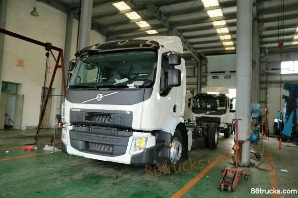 Volvo FE camion lourd 280 ch 6X4(10 roues) camion porteur (châssis) (FE280 62R) Extérieur (3) | 86Trucks