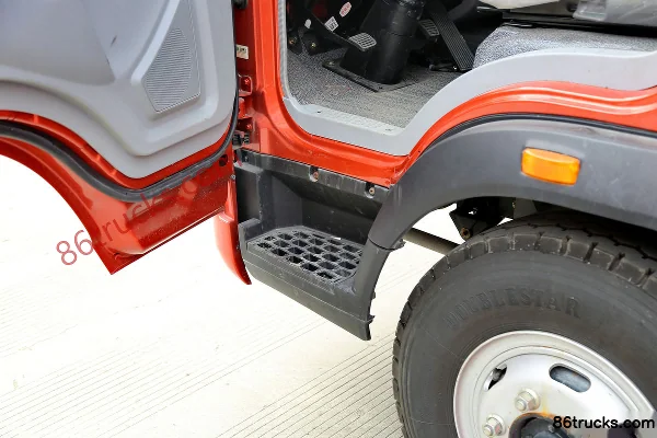 Sinotruk HOWO Tongsai 154 ch 4X2(6 roues) camion porteur à ridelles à cabine demi-avancée 5,2 m (3) | 86Trucks