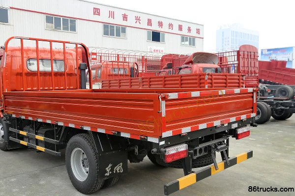 Dongfeng Duolika D6 115 ch 4X2(6 roues) camion léger à ridelles à cabine simple 4,15 m (charge utile: 4,99 t) Carrosserie (3) | 86Trucks