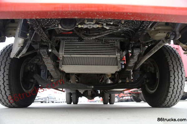 Sinotruk HOWO Tongsai 154 ch 4X2(6 roues) camion porteur à ridelles à cabine demi-avancée 5,2 m Châssis (1) | 86Trucks