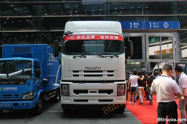 Qingling Isuzu VC46 poids lourd 350 ch 6X4(10 roues) tracteur routier Extérieur (2) | 86Trucks
