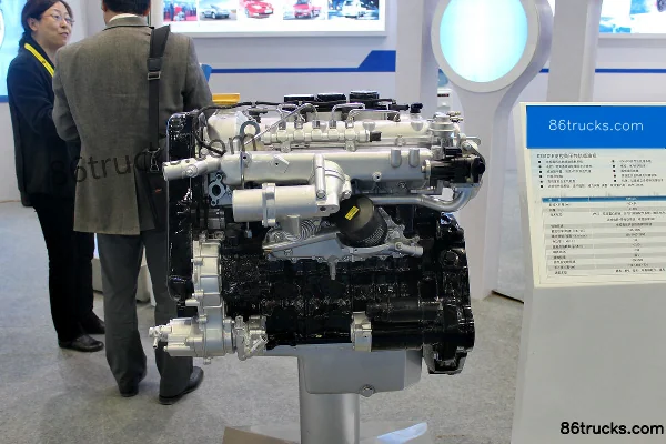Yunnei Power Dewei D25TCIE6 143 hp 2.5L China V Diesel Engine Exterior