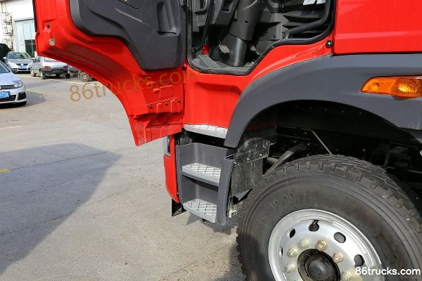 FAW Jiefang Qingdao HanV camion lourd 260 ch 6X2(8 roues) châssis de camion porteur Cabine (3) | 86Trucks