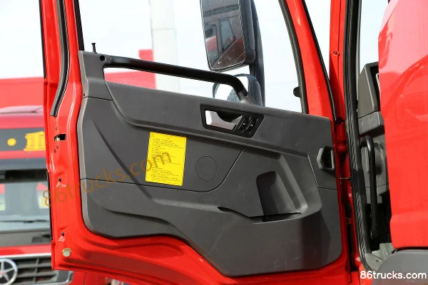 FAW Jiefang Qingdao HanV camion lourd 260 ch 6X2(8 roues) châssis de camion porteur Cabine (2) | 86Trucks