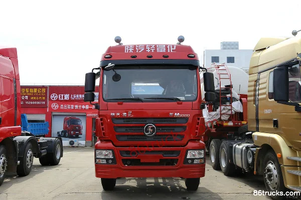 SHACMAN Delong New M3000 245 hp 6X2(8 wheels) Cargo Truck Chassis Exterior (2) | 86Trucks