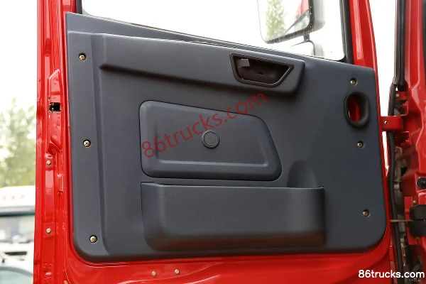 Hualing Hanma heavy truck 375 hp 6X4(10 wheels) tractor truck Cab (2) | 86Trucks