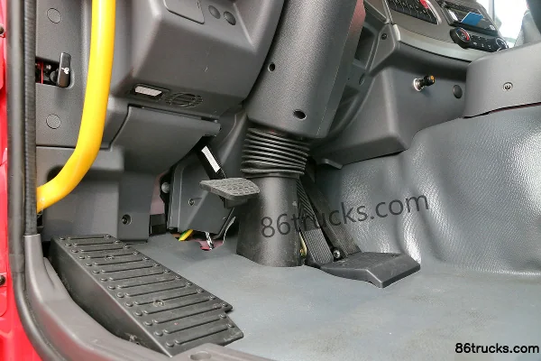 JAC Gallop K3W Heavy Truck 350 hp 8X4(12 wheels) Cargo Truck Chassis (Mid Lift) Cab (1) | 86Trucks
