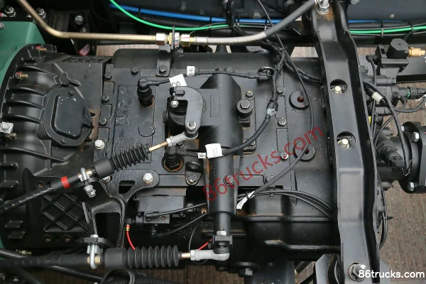 JAC Gallop K3W Heavy Truck 350 hp 8X4(12 wheels) Cargo Truck Chassis (Mid Lift) (2) | 86Trucks
