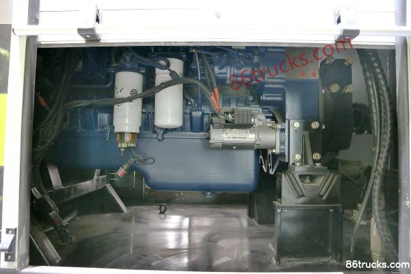 FAW Jiefang J6L 220 hp 4X2(6 wheels) Snow Removal Truck Cab (3) | 86Trucks