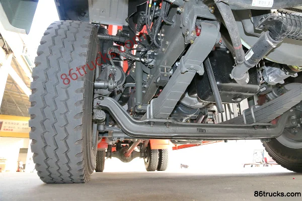 Sinotruk Haohan J5G camion porteur 180 ch 4X2(6 roues) châssis de camion frigorifique (2) | 86Trucks