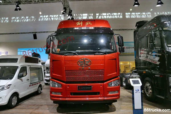 FAW Jiefang J6P Heavy Truck 420 hp 6X2(8 wheels) Tractor Truck Exterior (2) | 86Trucks