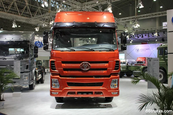 Sanhuan Shitong Yulong Heavy Truck Standard Load Edition 430hp 6X4(10 wheels) Tractor Truck Exterior (2) | 86Trucks