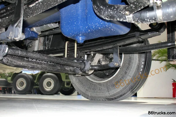 Sanhuan Shitong Yulong Heavy Truck Standard Load Edition 430hp 6X4(10 wheels) Tractor Truck Chassis (3) | 86Trucks