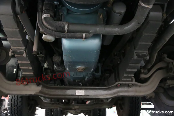 Sinotruk Hohan J7B 310 hp 8X4(12 wheels) dump truck chassis (1) | 86Trucks