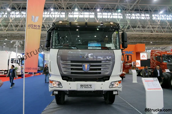 Union Truck U340 340 ch 8X4(12 roues) camion benne (empattement court) (camion à gravats urbain) Extérieur (2) | 86Trucks