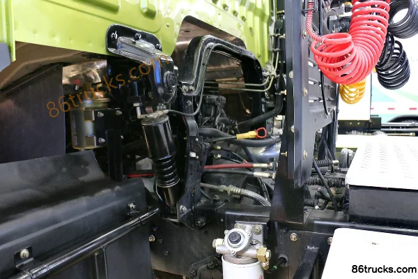 Dongfeng Teshang Medium Truck 160hp 4X2(6 wheels) Tractor Truck (EQ4160VF) Chassis (3) | 86Trucks