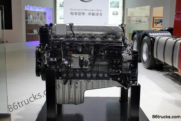 Mercedes-Benz OM457LA .IV/4 430 430 hp 12L China IV Diesel Engine Exterior