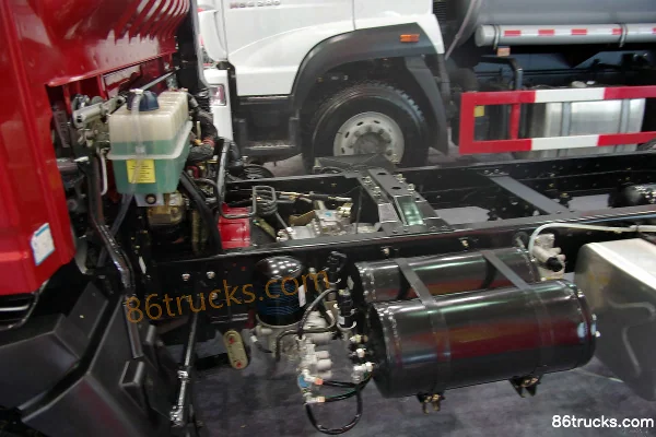 Sinotruk HOWO Tongshuai 141 ch 4X2(6 roues) châssis de camion léger cabine simple empattement 3360 (2) | 86Trucks