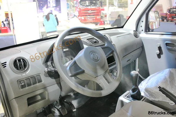 Dongfeng C32 version standard 1.5L 112 ch 4X2(6 roues) essence 2,26 m micro camion plateau double cabine (3) | 86Trucks