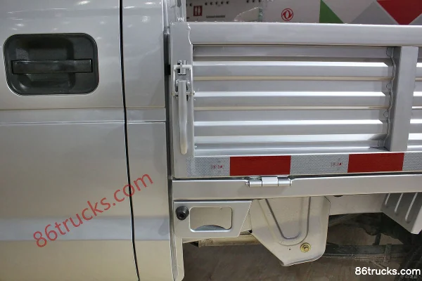 Dongfeng C32 version standard 1.5L 112 ch 4X2(6 roues) essence 2,26 m micro camion plateau double cabine Carrosserie (2) | 86Trucks