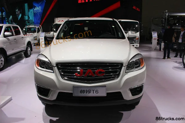 JAC T6 Aggressive 2.8L Diesel Pickup (Long Wheelbase) Cab (2) | 86Trucks