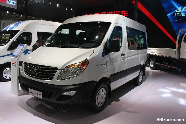 JAC Star 4 Series Logistics 139hp Enclosed Van Truck Exterior (3) | 86Trucks