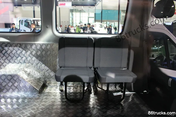 JAC Star 4 Series Logistics 139hp Enclosed Van Truck Cab (3) | 86Trucks