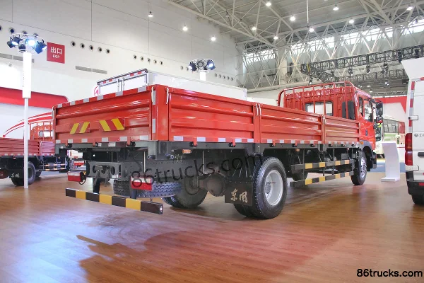 Dongfeng Duolika D9 camion moyen 170 ch 4X2(6 roues) camion porteur plateau Extérieur (3) | 86Trucks